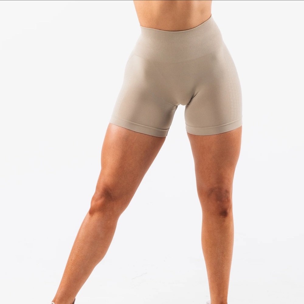 ALPHALETE Light Grey Scrunch Shorts